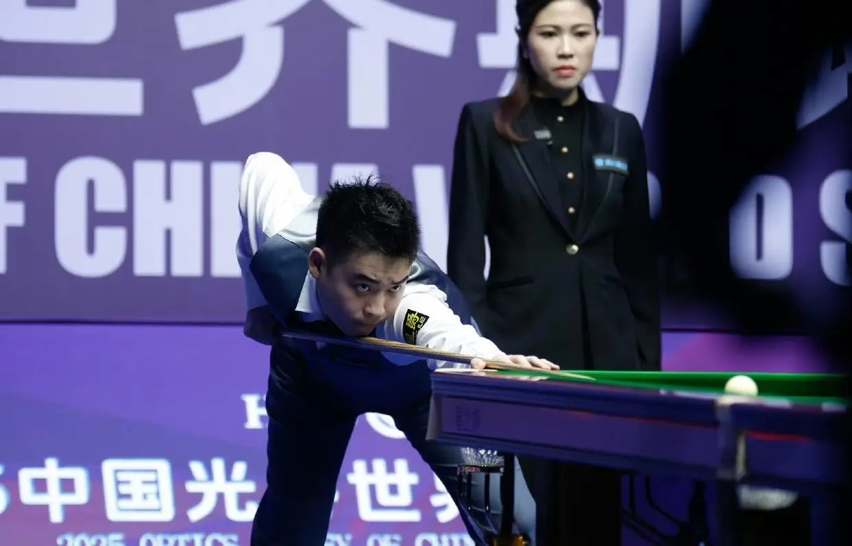 阵泰勒, 选手的首轮